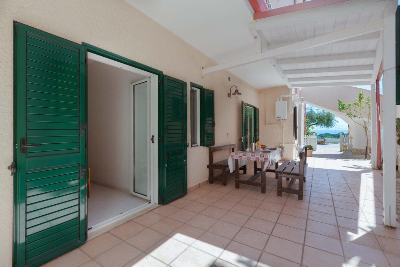 Il Bacio Del Sole By Barbarhouse Apartment Vieste Exterior photo