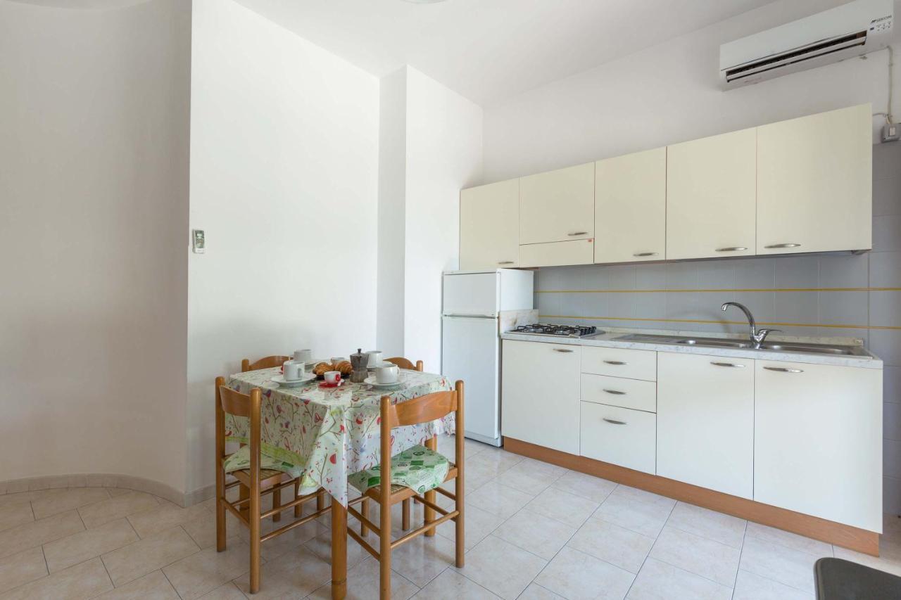 Il Bacio Del Sole By Barbarhouse Apartment Vieste Exterior photo