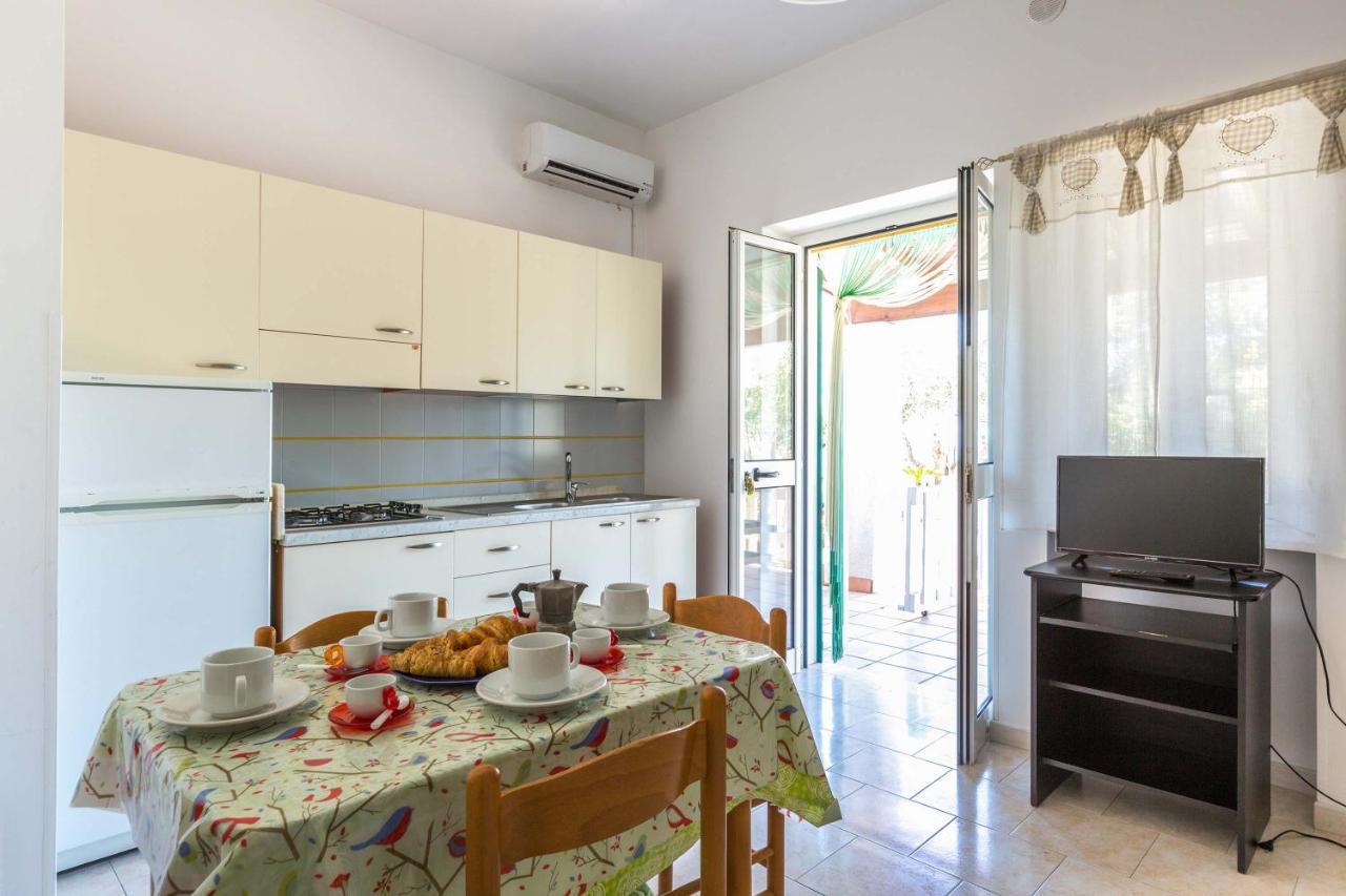 Il Bacio Del Sole By Barbarhouse Apartment Vieste Exterior photo